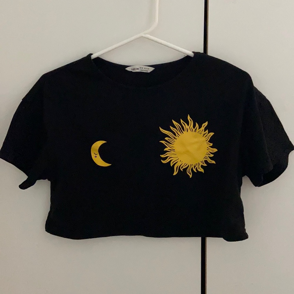 Cropped black pj shirt with moon and sun print